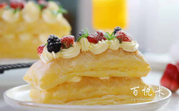 孩子們都愛吃的拿破侖蛋糕，步驟簡單，烘焙小白也能做